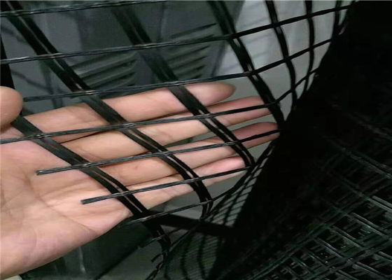 Pavement Plastic Compound 100x3.95m Fiberglass Geogrid For Road Construction