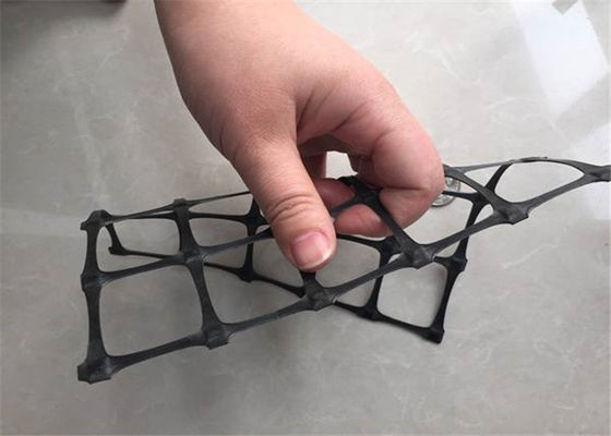 Anti Corrosion 20KN Plastic Geogrid Mesh For Highway